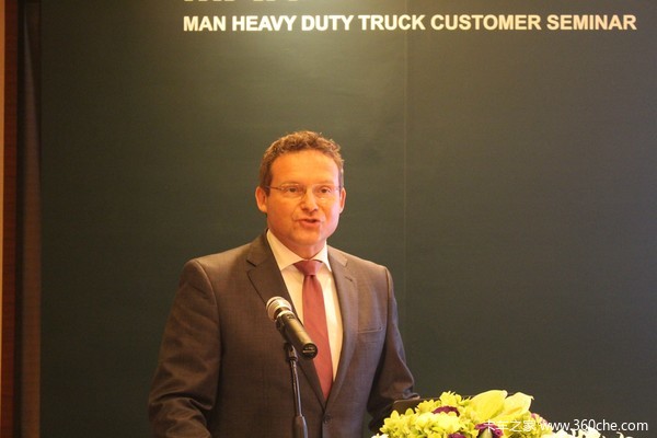 扛250噸沒壓力&nbsp;&nbsp;MAN國內(nèi)最大馬力大件車